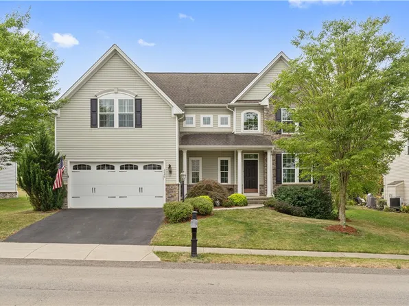 2026 Eagle Ridge Dr, Valencia, PA 16059