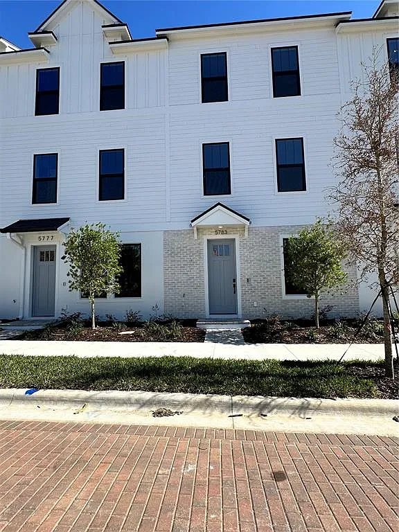 3 bed, 2.5 bath, 1846 sqft, $2,850 — Photo 1