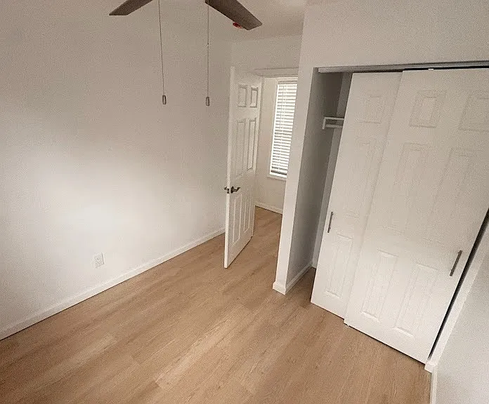 135 Lawndale Ave — Photo 12