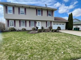 607 Read St, Lockport, IL 60441