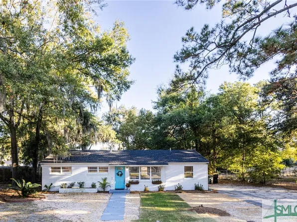 2116 N Fernwood Drive, Savannah, GA 31404