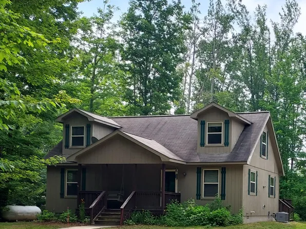 6747 Deepwood Dr, Mancelona, MI 49659