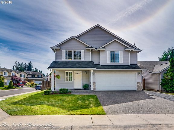 2nd image of 10704 NE 25th Pl