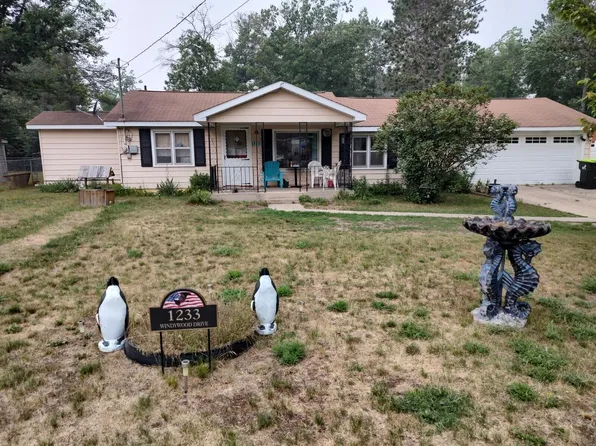 1233 Windywood Dr, Saint Helen, MI 48656