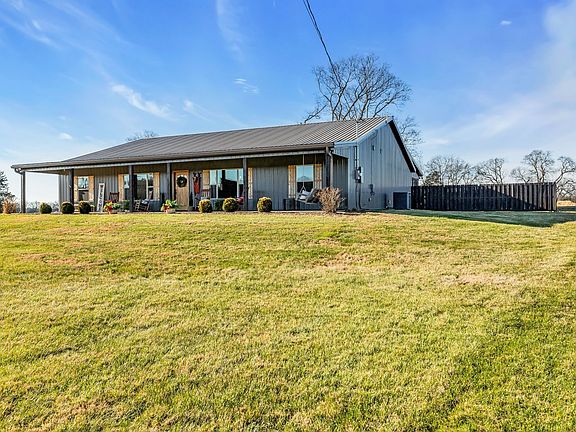 2nd image of 4830 Moses Rd