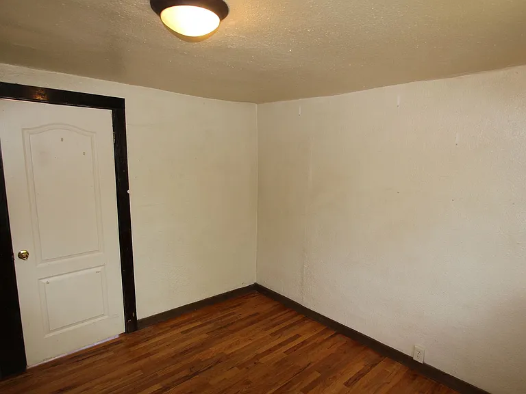 416 S Verde St — Photo 16