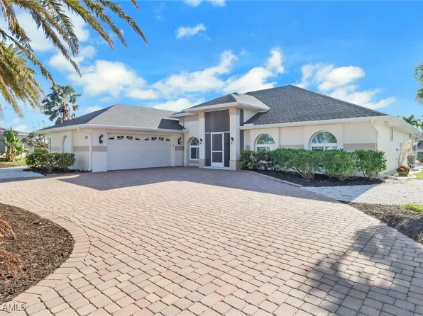 320 SW 38th Pl, Cape Coral, FL 33991