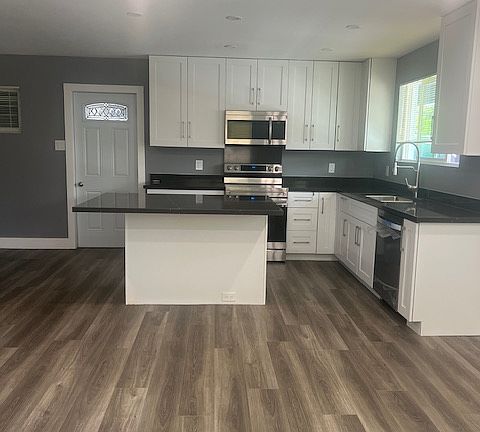 4th image of 851 Kuialua St #3