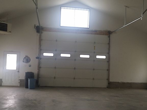 Attached Heated Garage