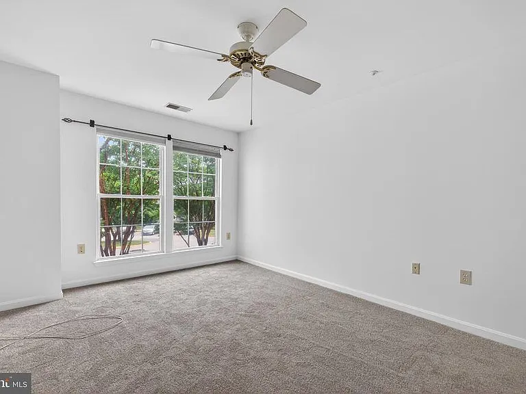 3109 River Bend Ct #D201 — Photo 9