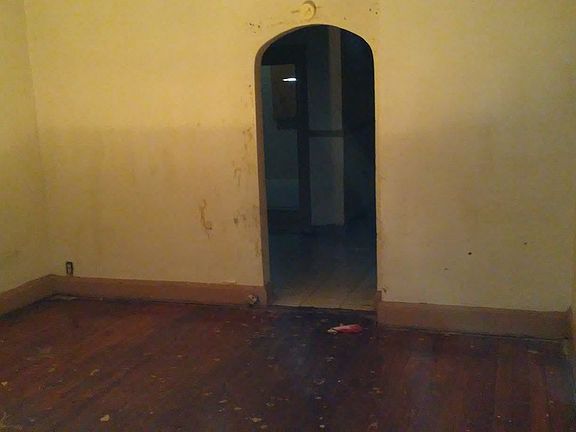 5th image of 1353 Snowden Ave