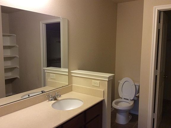 4th image of 3024 Highgate Dr