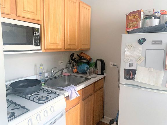 4th image of 4228 N Kenmore Ave APT 315