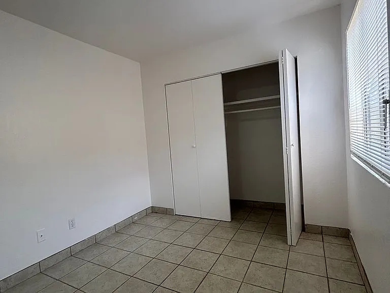 2763 N Edith Blvd — Photo 14