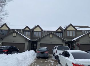 754 Strom Dr, Dundee, IL 60118