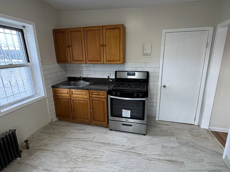 92-04 Corona Ave #2F — Photo 11