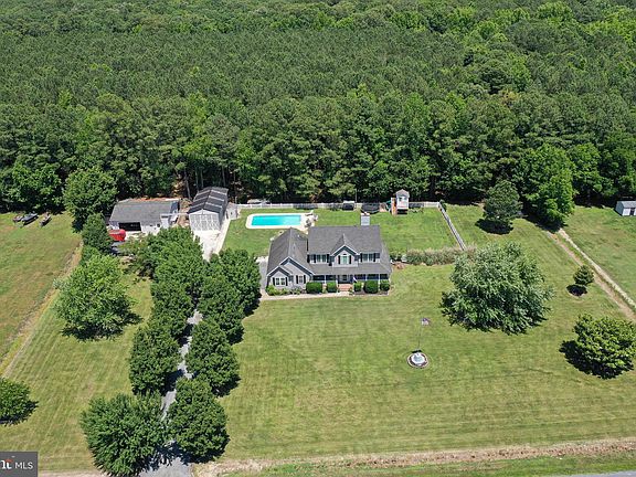 4th image of 27465 Evans Dr