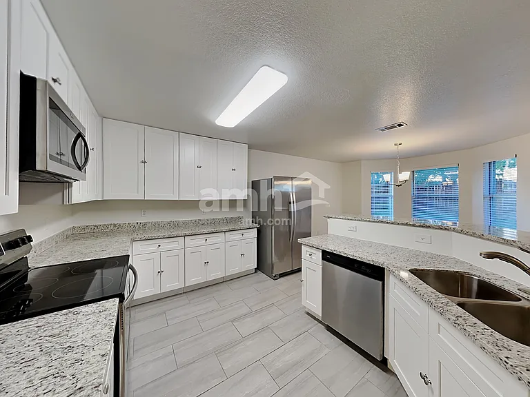 3453 Newgate St — Photo 3