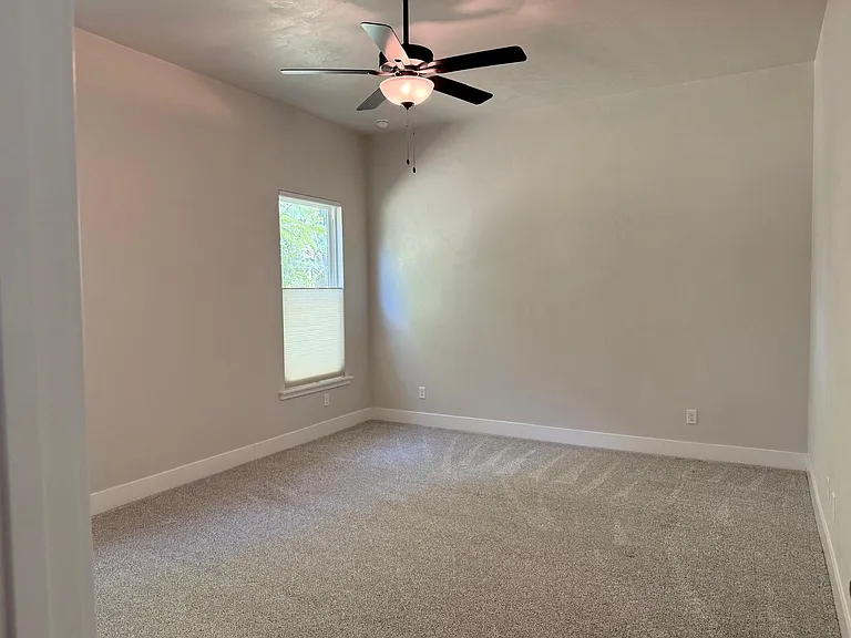 1186 NW 132nd Blvd — Photo 8