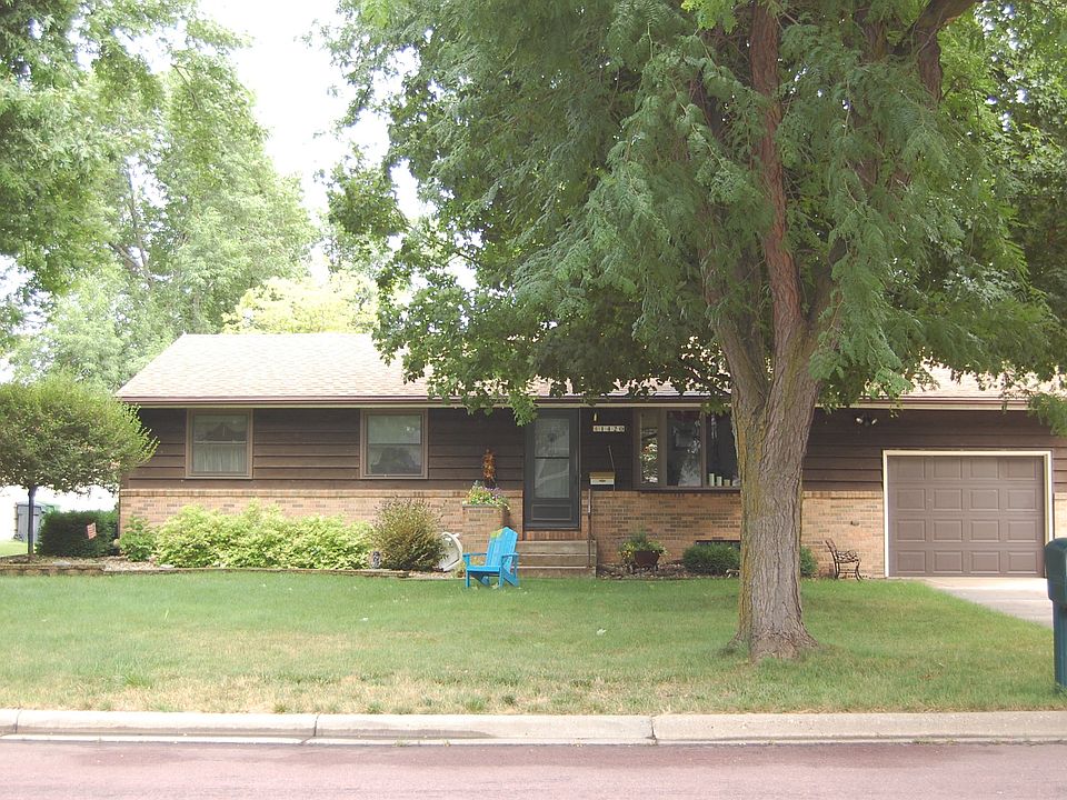 1st image of 1420 Hillcrest Ave