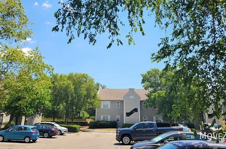 729 Bragg Dr #C — Photo 16