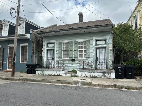 2609-2611 Royal St, New Orleans, LA 70117
