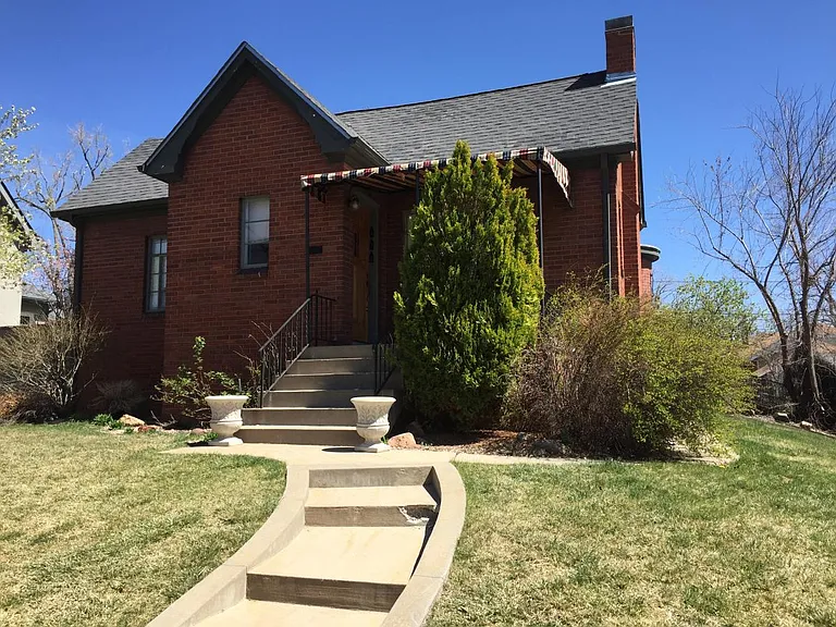 434 S High St #HOUSE — Photo 2