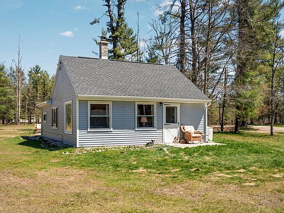 2nd image of 2180 Lone Pine Rd
