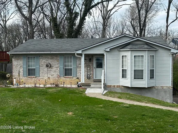 6109 Yellowsands Dr, Louisville, KY 40219