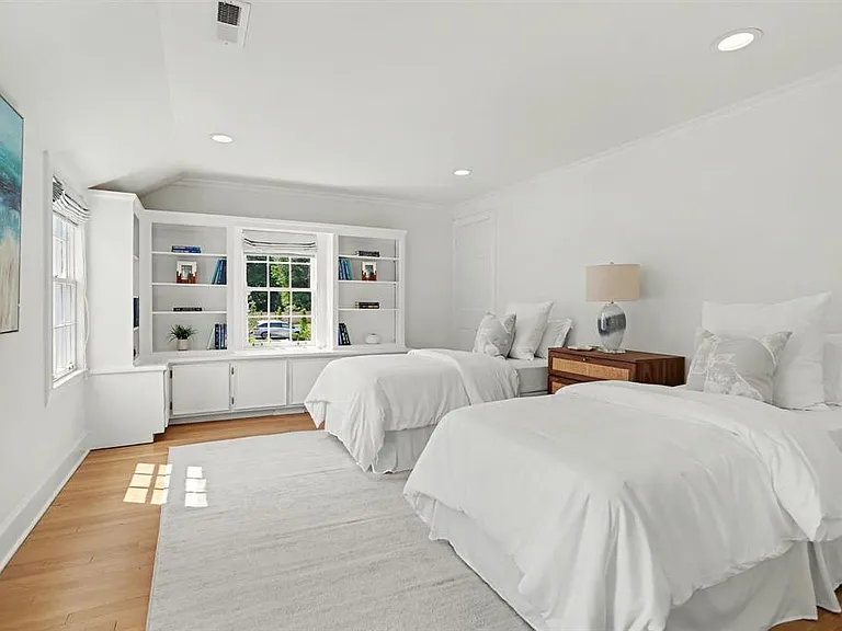 222 Sunnieholme Dr — Photo 16