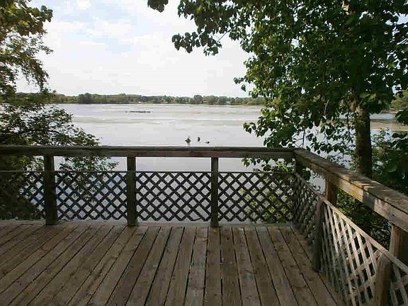 Deck looking north to Manawa Lake