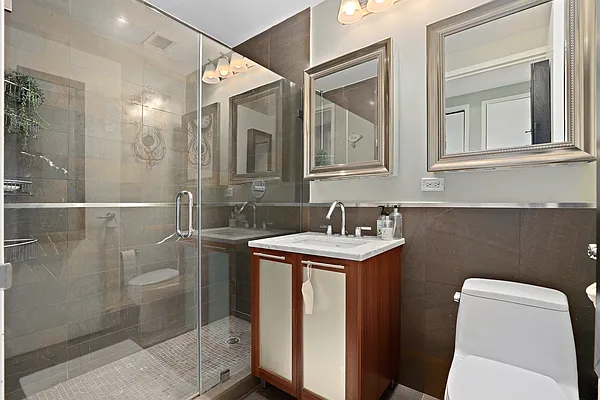 Sold by Compass | media 20