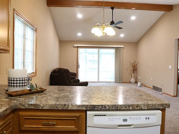 5th image of 2941 Parkside Dr #88