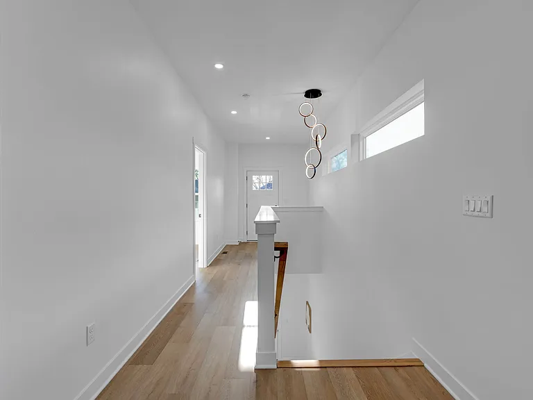 1025 Churchman Ave — Photo 35