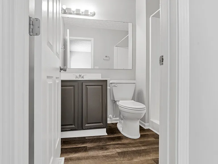 920 Sara Ct #920 — Photo 38