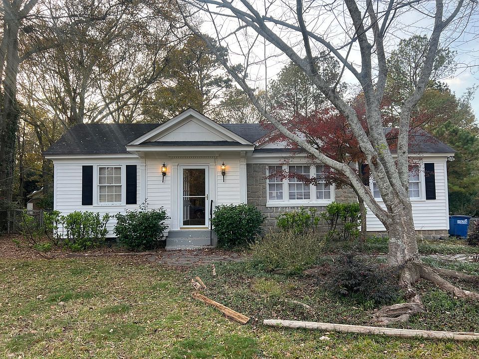 1st image of 220 Gilleland Dr