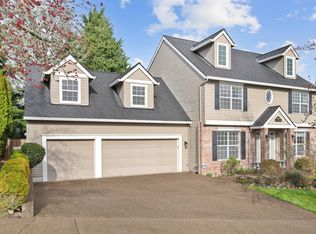 2530 Beacon Hill Dr, West Linn, OR 97068