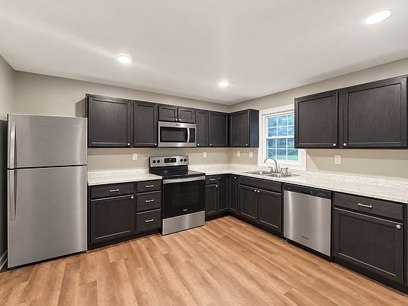 2nd image of 114 Joe St