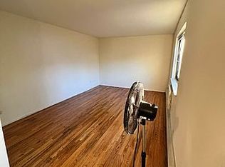 88-15 Winchester Blvd #1D, Queens Village, NY 11427