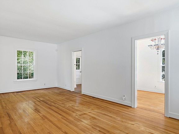 4th image of 225 Tremont Street