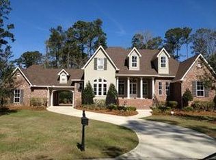 12 Crystal Lake Ln, Mandeville, LA 70471