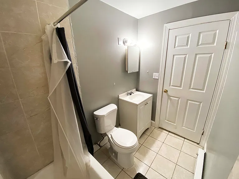 1934 W Ontario St #3 — Photo 16