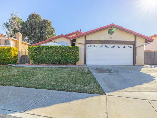 1824 Einstein St, Lancaster, CA 93535