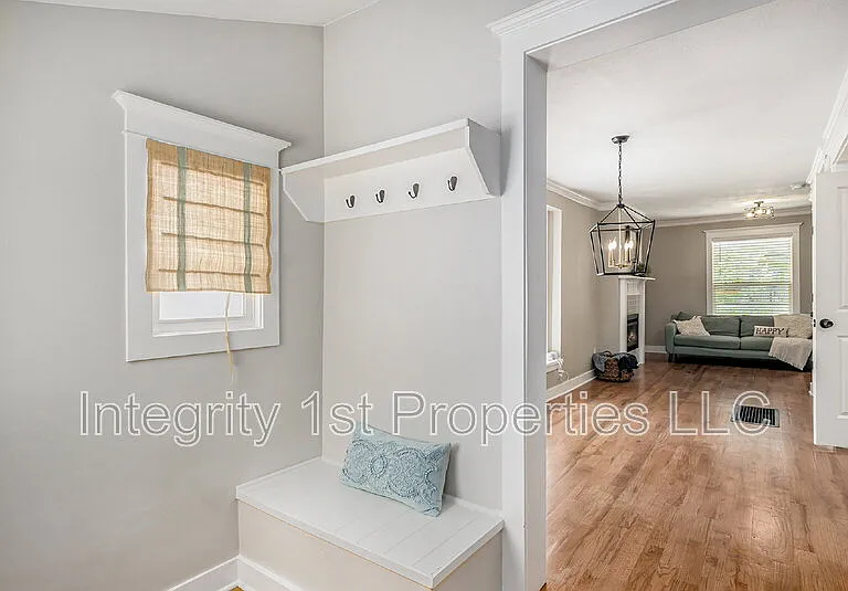 4419 State Line Rd — Photo 11