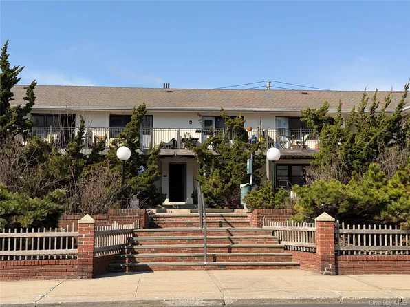 65 W Broadway #8B, Long Beach, NY 11561
