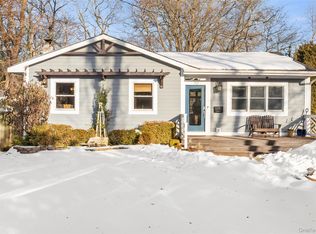 50 Atlantic Ave, East Islip, NY 11730