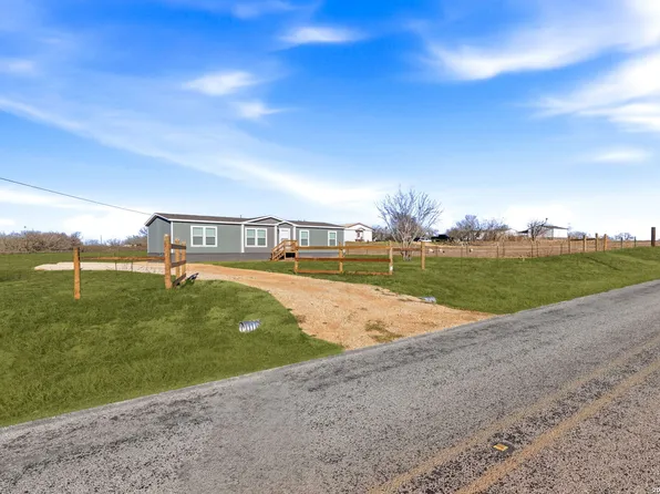 2644 good luck, Seguin, TX 78155