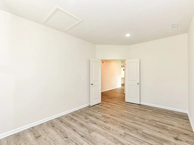 5465 Dunhaven Rd — Photo 7