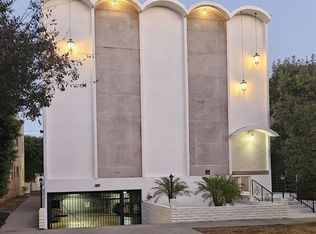 252 S Reeves Dr, Beverly Hills, CA 90212