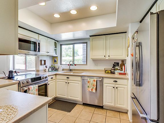 3rd image of 310 W Las Palmaritas Dr